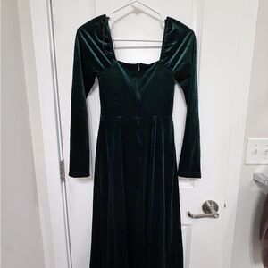 Lulu's Luxurious Dark Green Velvet Long Sleeve Dress